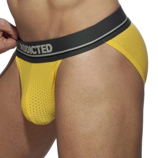 Slip Bikini Addicted AD932 Mesh Blanc – Sous-Vêtement Homme Push-Up avec Cockring 2 Slip Bikini Addicted AD932 Mesh Blanc – Sous-Vêtement Homme Push-Up avec Cockring – Image 2