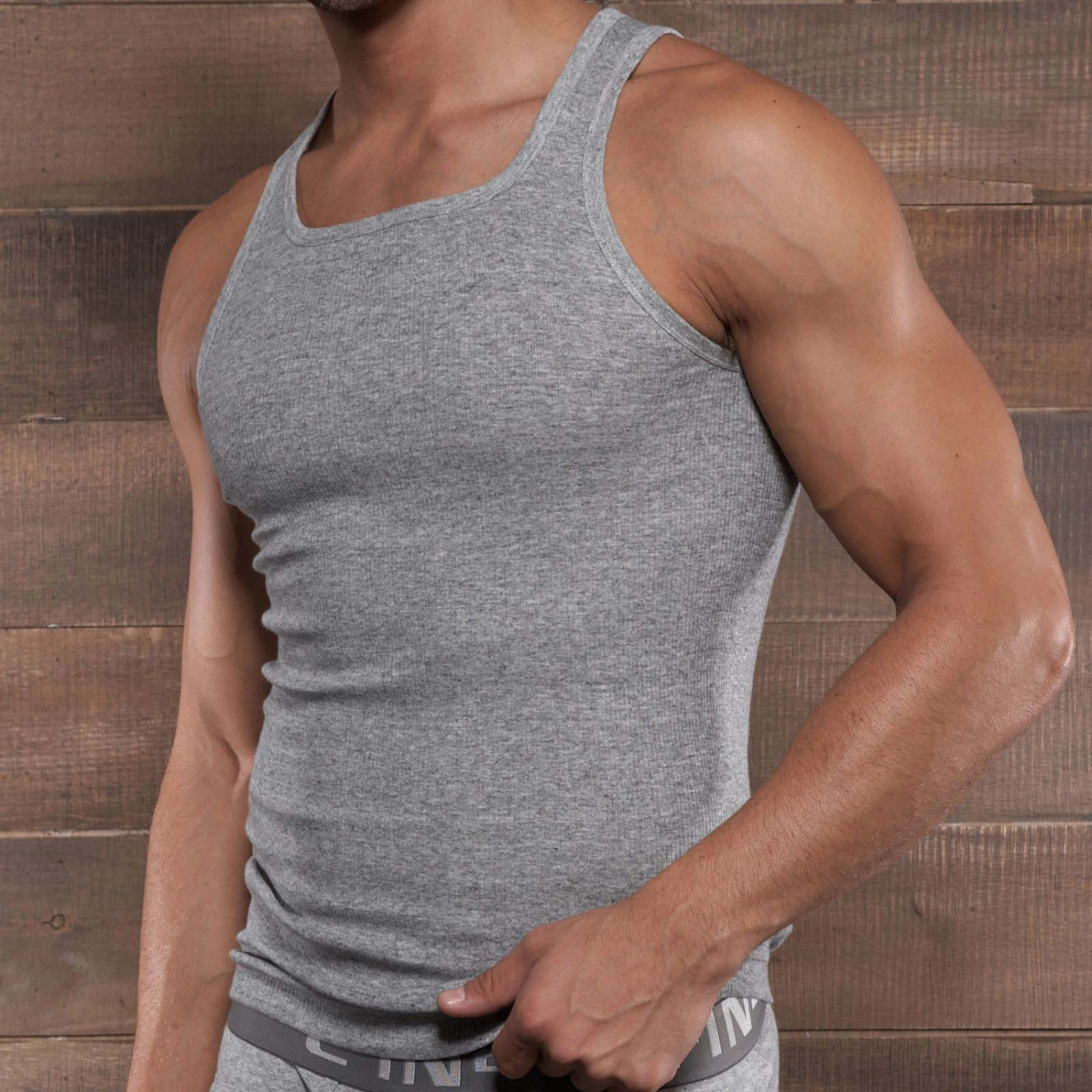 Débardeur CIN2 4127 1 Débardeur CIN2 4127