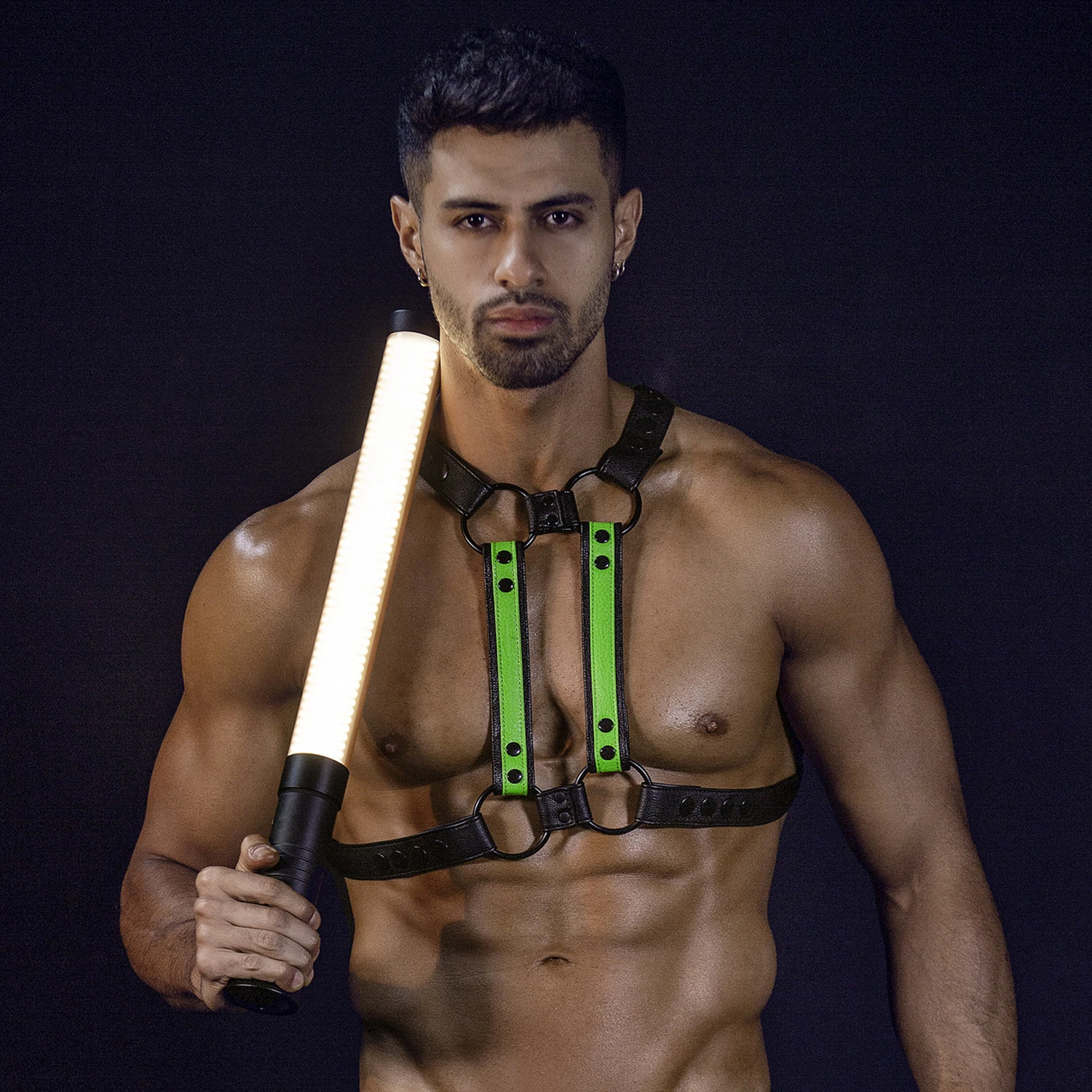 Harnais Cut4Men H4RNESS06 Vert Fluo – Accessoire de Poitrine Sexy en Polyuréthane 2 Harnais Cut4Men H4RNESS06 Vert Fluo – Accessoire de Poitrine Sexy en Polyuréthane – Image 2