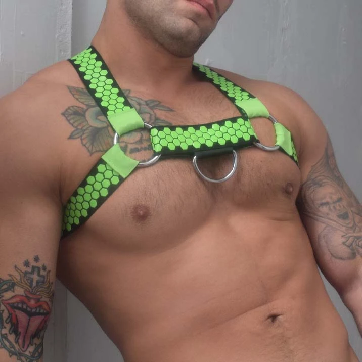 Harnais HEX BREEDWELL Vert – Design Géométrique avec Anneaux Métalliques et Sangle Amovible 4 Harnais HEX BREEDWELL Vert – Design Géométrique avec Anneaux Métalliques et Sangle Amovible – Image 4