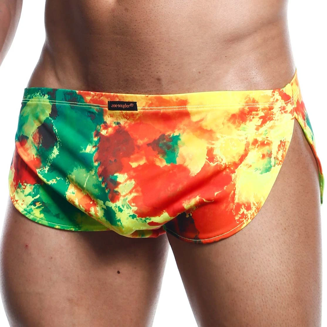 Joe Snyder 09 Spectrum – Shorty Sexy avec Imprimé Multicolore et Coupe Fendue 1 Joe Snyder 09 Spectrum – Shorty Sexy avec Imprimé Multicolore et Coupe Fendue