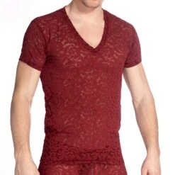 L'Homme Invisible Delos MY73DEL - T-Shirt Col V en Dentelle Fleurie Transparente pour Homme 7 L'Homme Invisible Delos MY73DEL - T-Shirt Col V en Dentelle Fleurie Transparente pour Homme -Men Attitude Boutique tshirt hi my73del rouge 4
